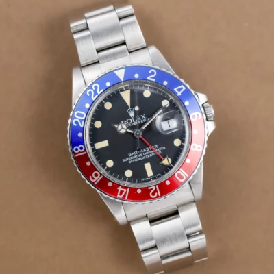 389657